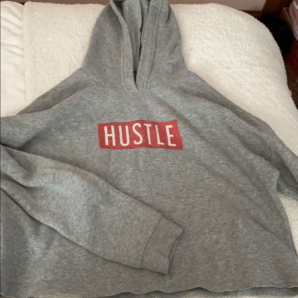 gray hustle crop sweatshirt
